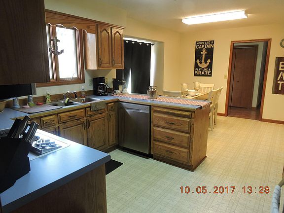 5th image of 102 Quail Ct