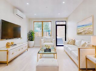 26-26 18th St, Astoria, NY