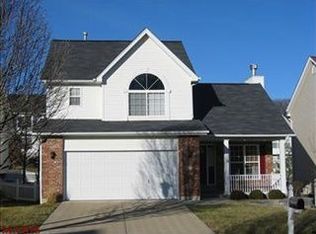 533 Winter Bluff Dr, Fenton, MO