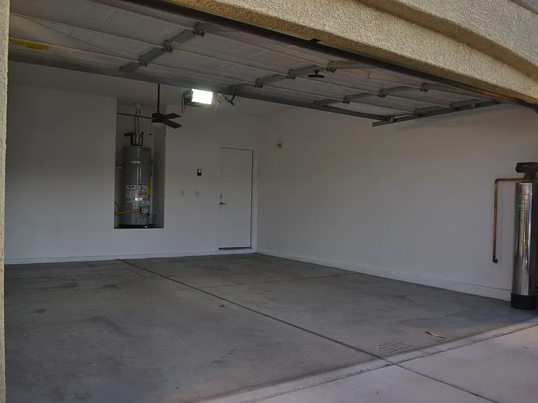 6235 Shamrock Lake Ave — Photo 34
