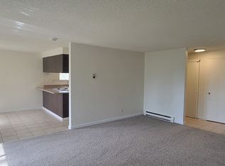 2998 NE 18th Ct #O, Gresham, OR 97030