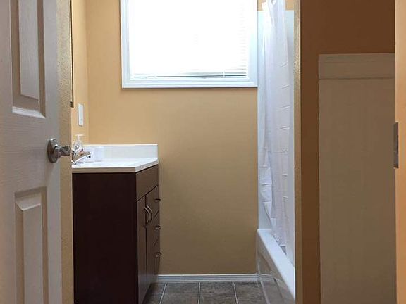 5th image of 519 B St #8