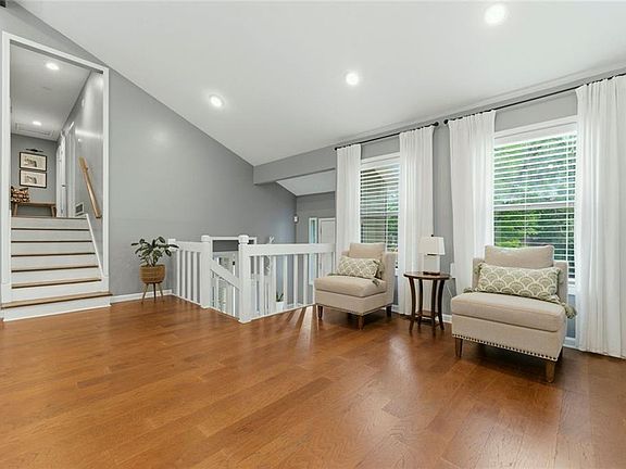3rd image of 3962 N Indian Cir NW
