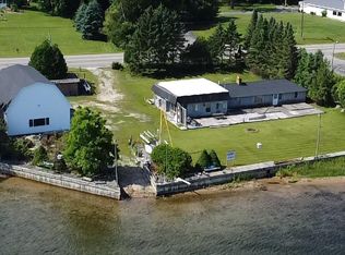 4472 Crescent Beach Rd, Onekama, MI 49675