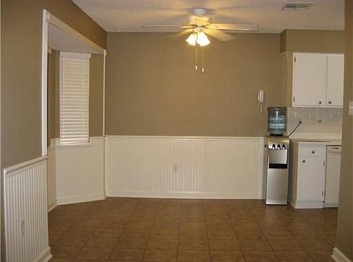 5th image of 5408 Loring Dr