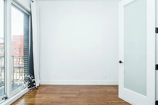 Bedroom, photo 3