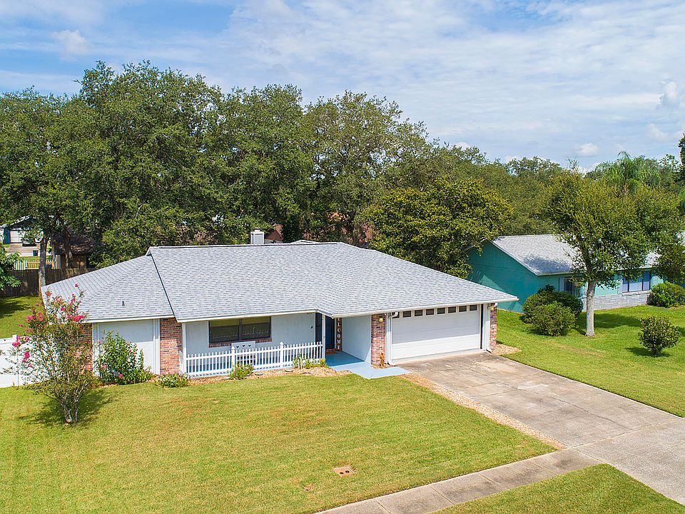 1st image of 769 Falcon Dr