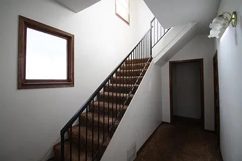 4th image of 611 5th Ave S