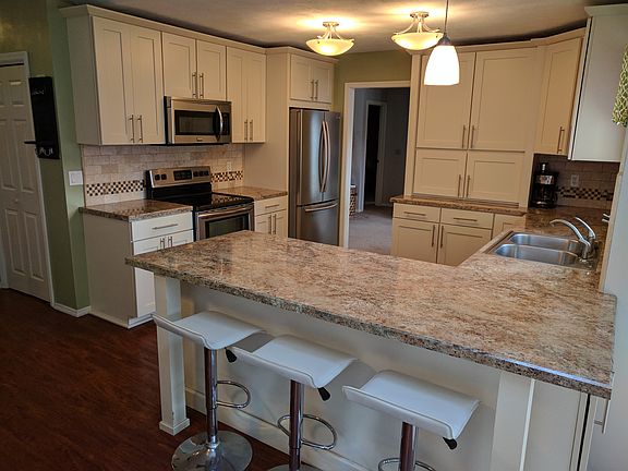 3rd image of 2307 Woodhavens Dr