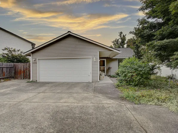 13715 NE 32nd Cir, Vancouver, WA 98682