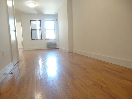 Rented by John O'Kelly Real Estate | media 6