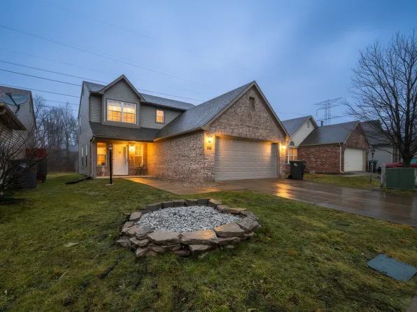5222 Pin Oak Dr, Indianapolis, IN 46254