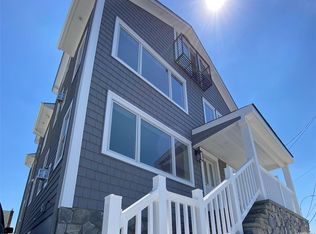 131 Beach Channel Dr #9, Rockaway Park, NY 11694
