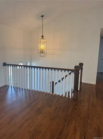 4 bed, 3.0 bath, 1970 sqft, $5,500 — Photo 2