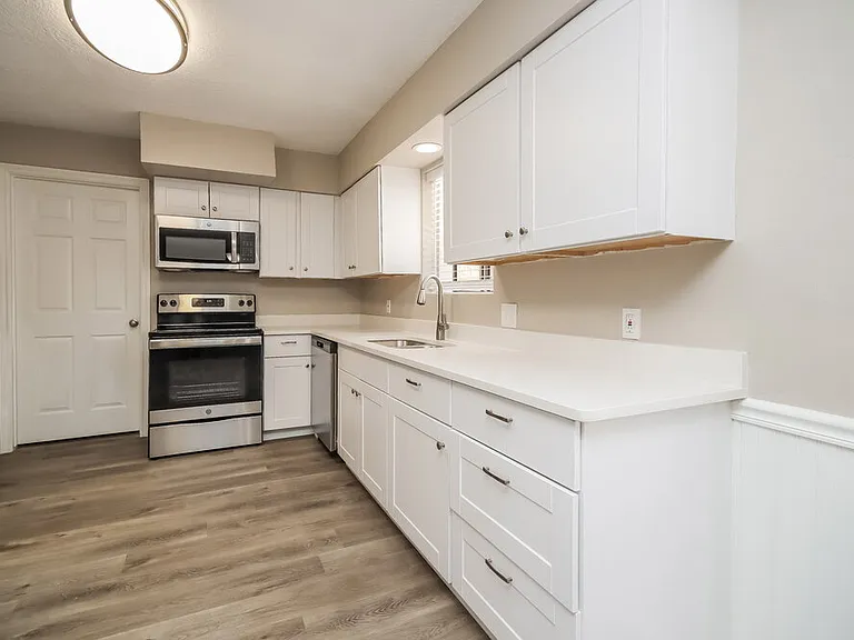 17930 Cypress Spring Dr — Photo 8