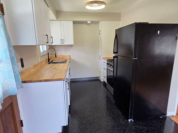 4th image of 970 W 1st Ave #972