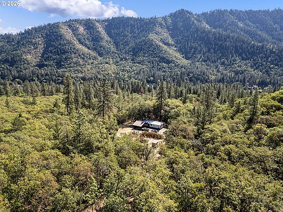 5th image of 4950 Foothill Blvd