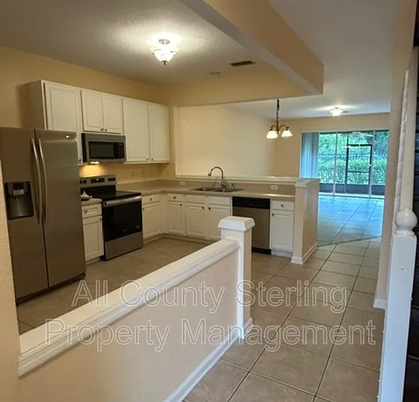 5052 Hawkstone Dr — Photo 6