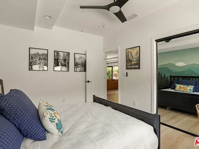 14146 Hortense St — Photo 35