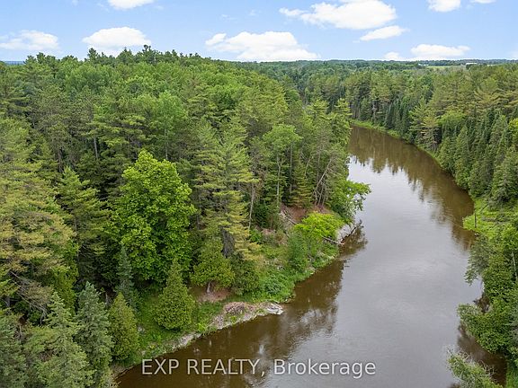 5th image of 465 Humphries Rd