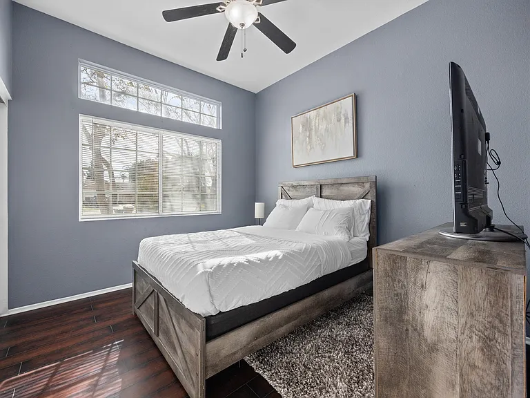9506 Ravenrock Dr — Photo 34