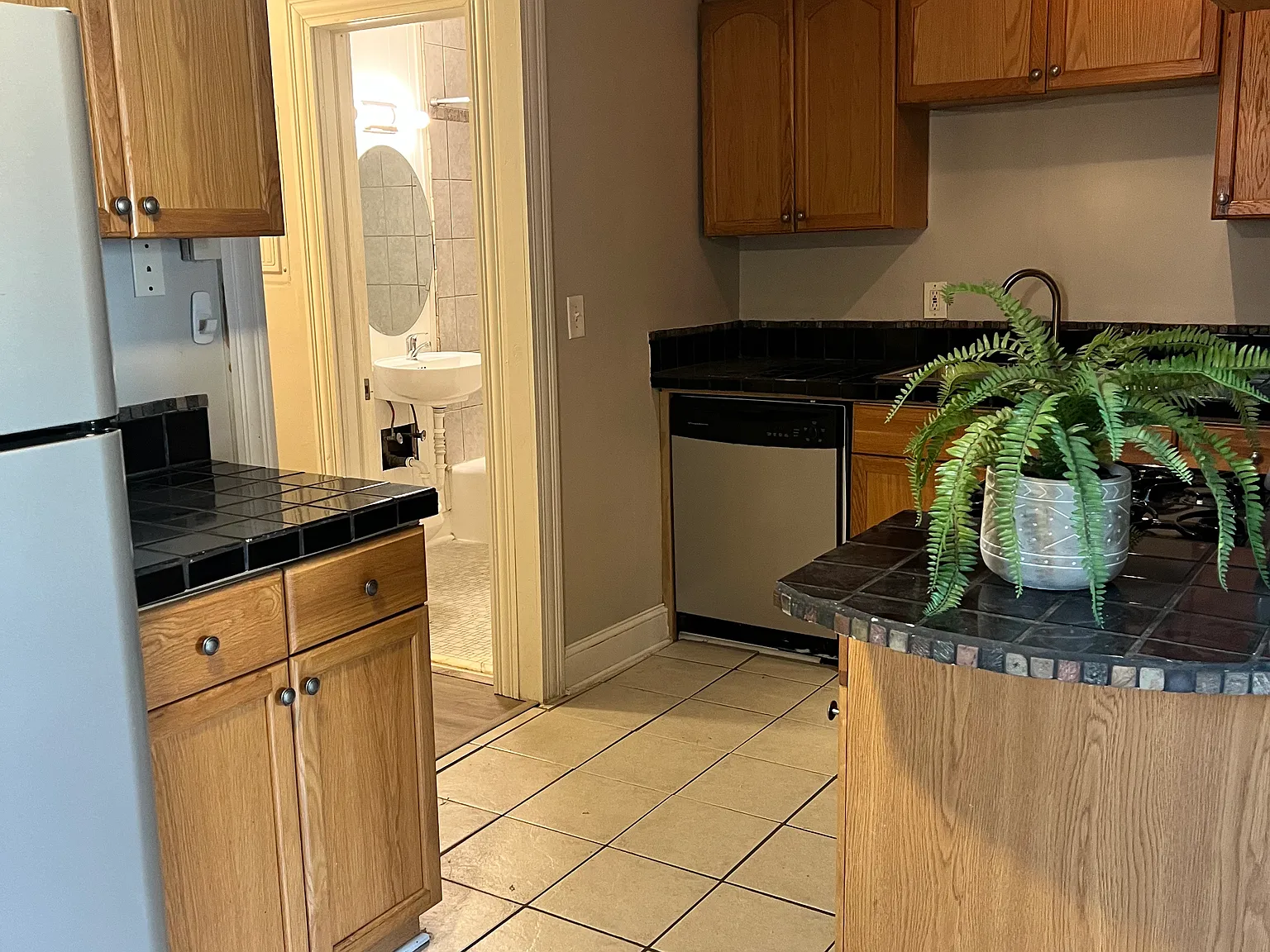 1 bed, 700 sqft, $1,395 — Photo 2