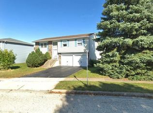 4415 Beacon Ct, Hoffman Estates, IL 60192