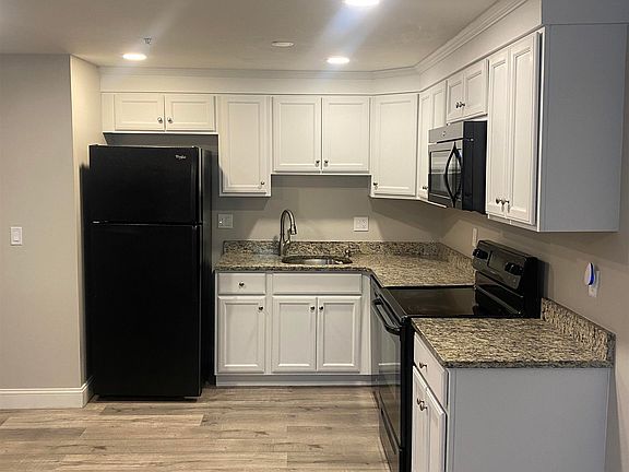 2nd image of 508 Elmwood Dr