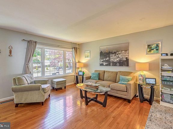 4th image of 14151 Landon Ln