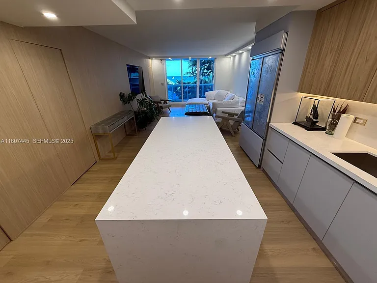 2301 Collins Ave #525 — Photo 12