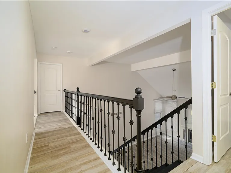 38291 River Park Dr — Photo 1