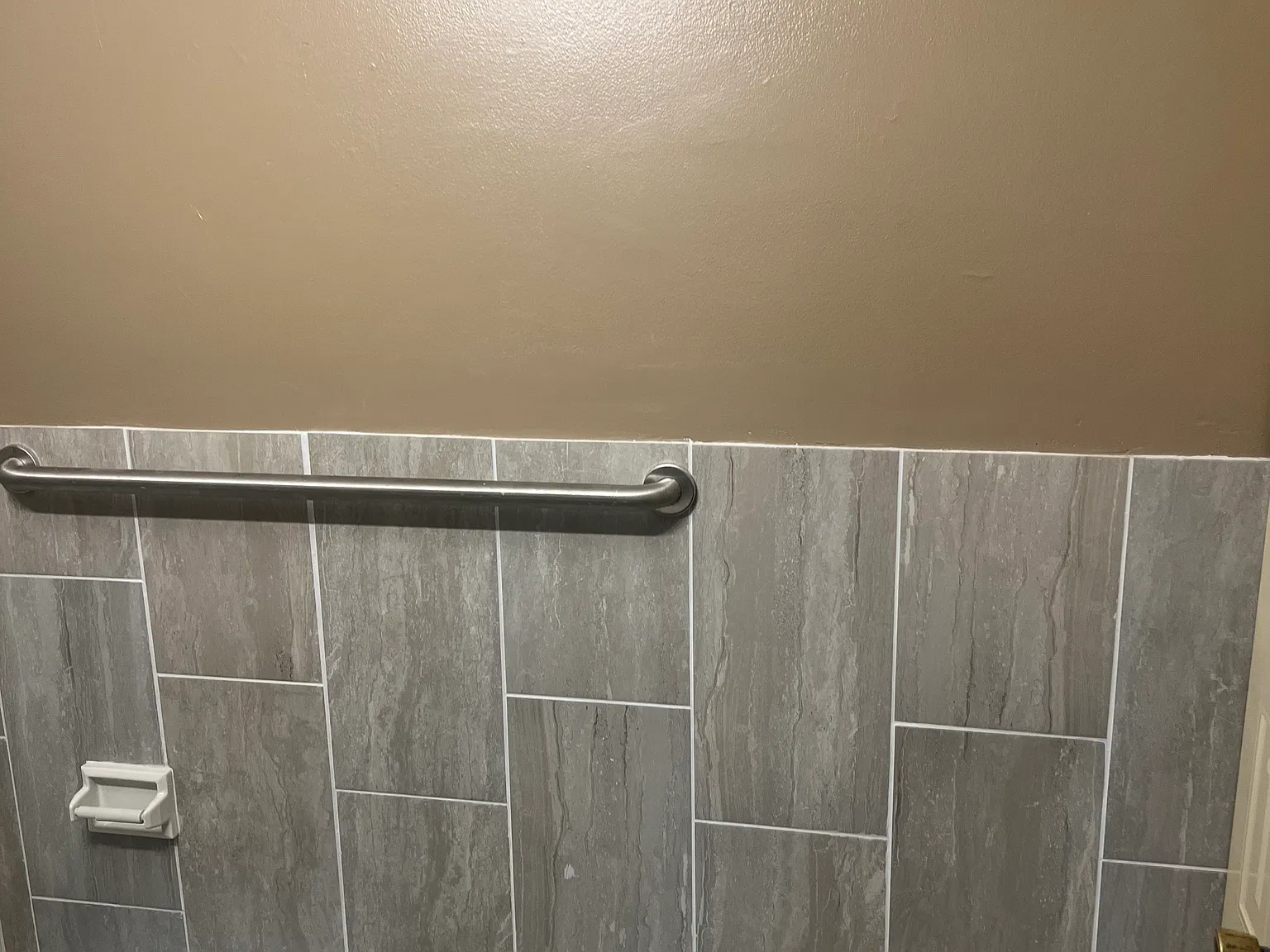 Phillips Park Apartments — Photo 4
