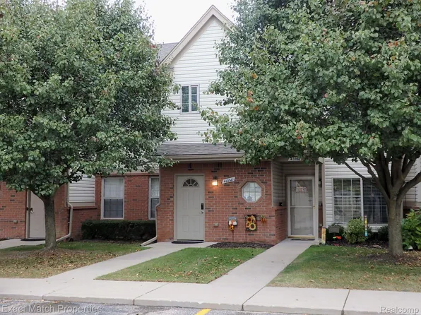 41058 Rose Ln #29, Clinton Township, MI 48036
