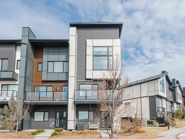 1129 Keswick Dr SW, Edmonton, AB T6W 4B6