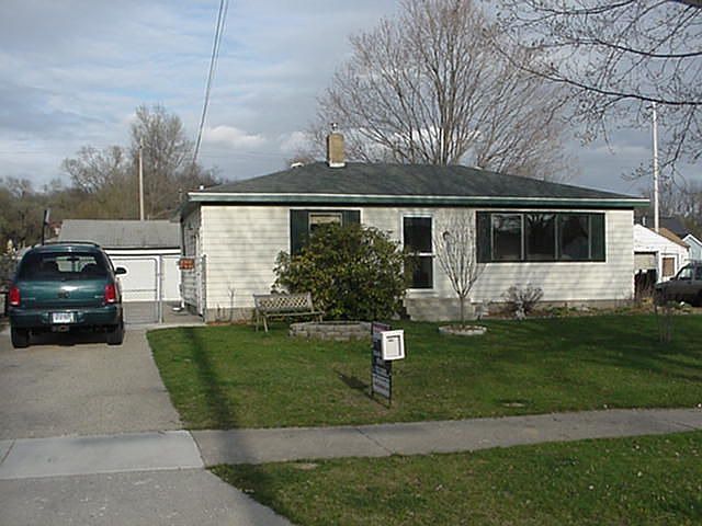 1st image of 4864 Mildred Ave SE