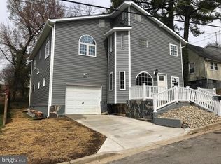 5900 Burgundy St, Capitol Heights, MD