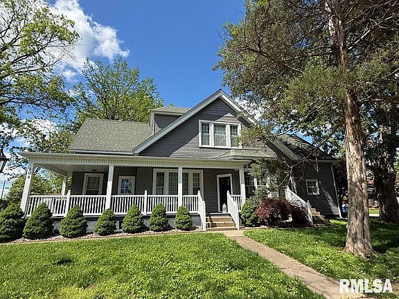 2nd image of 108 E Douglas St