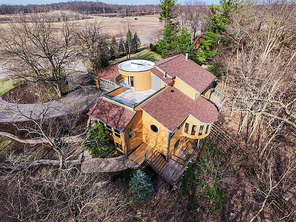 2nd image of 12070 River Rd