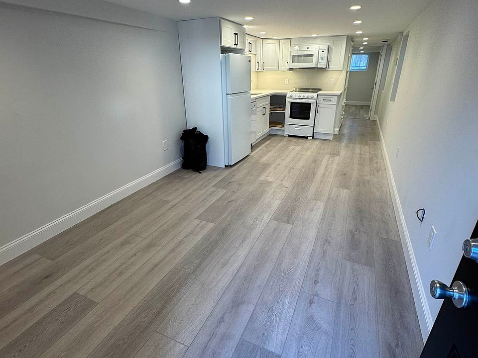 1st image of 2535 14th Pl