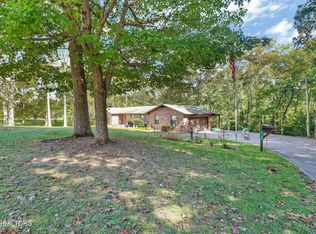 1190 Sand Cut Rd, Oneida, TN 37841