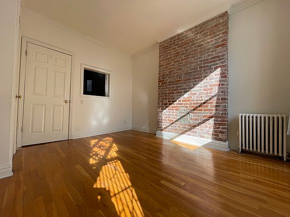 2nd image of 304 E 83rd St APT 4C