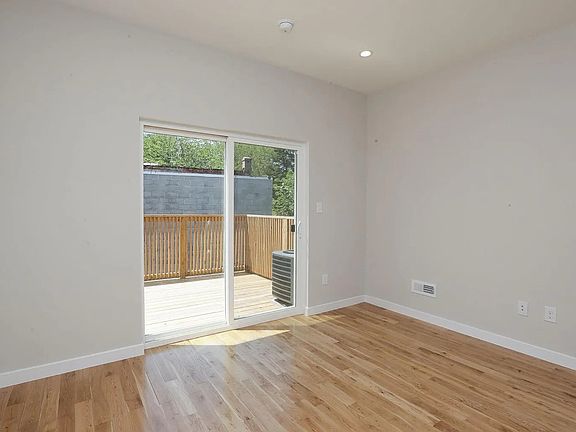 4th image of 6 N 42nd St #2