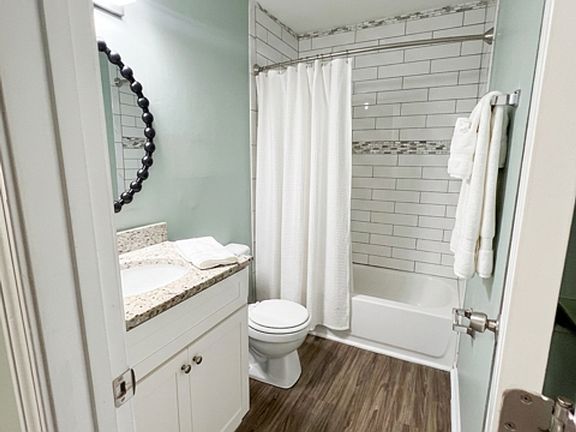 3rd image of 4233 3rd Ave S #559b64ad5