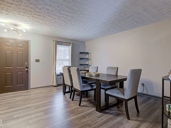 3rd image of 5354 Claybrooke Dr