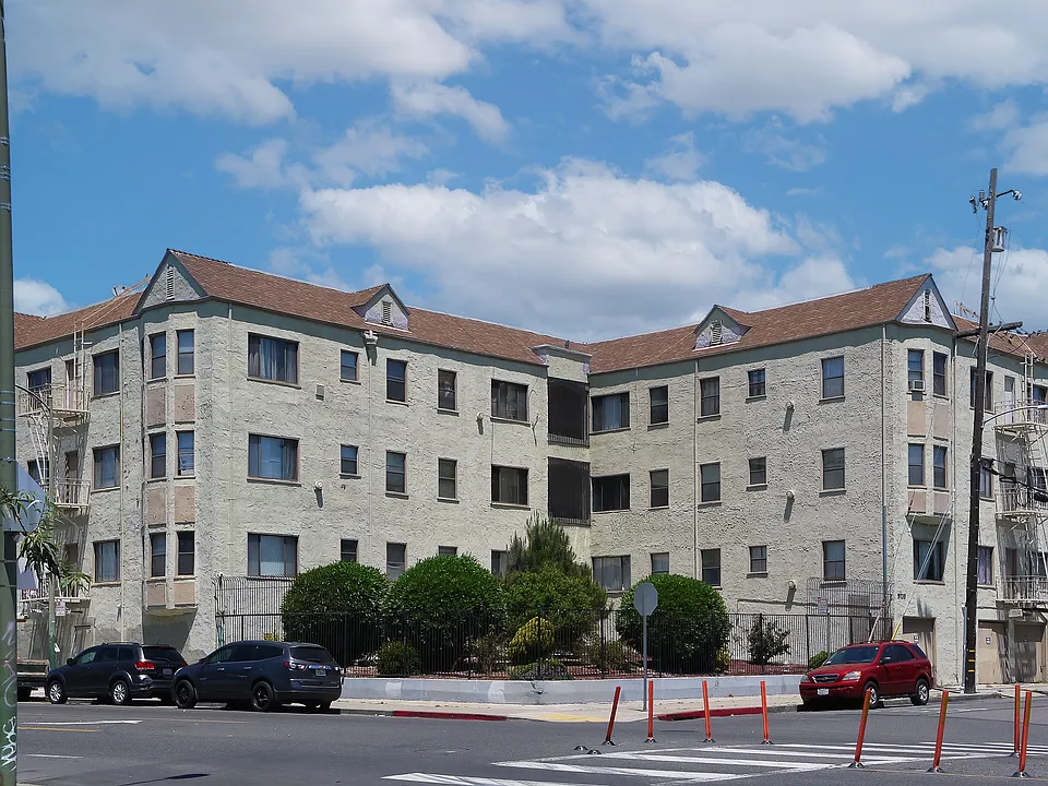 Avenal Apartments