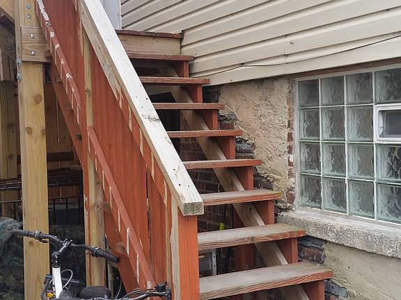 2nd image of 2305 W Grand Ave APT 1R