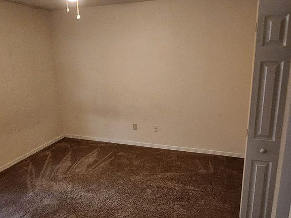4th image of 740 Tumbleweed Trl APT B
