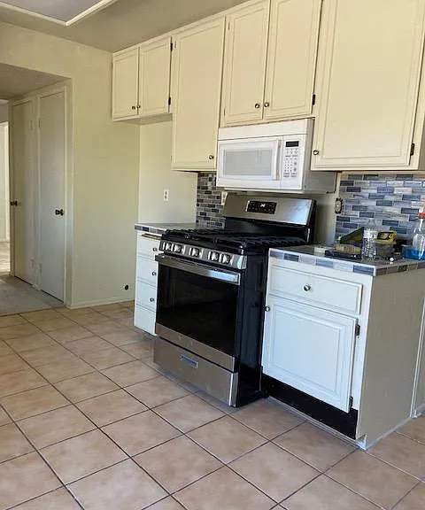 42126 Roanoake St — Photo 2