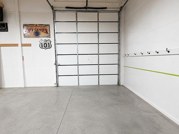 4th image of 55439 Heierman Dr