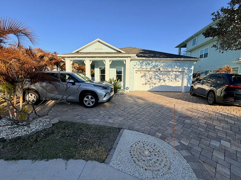 S Orlando Ave — Photo 3